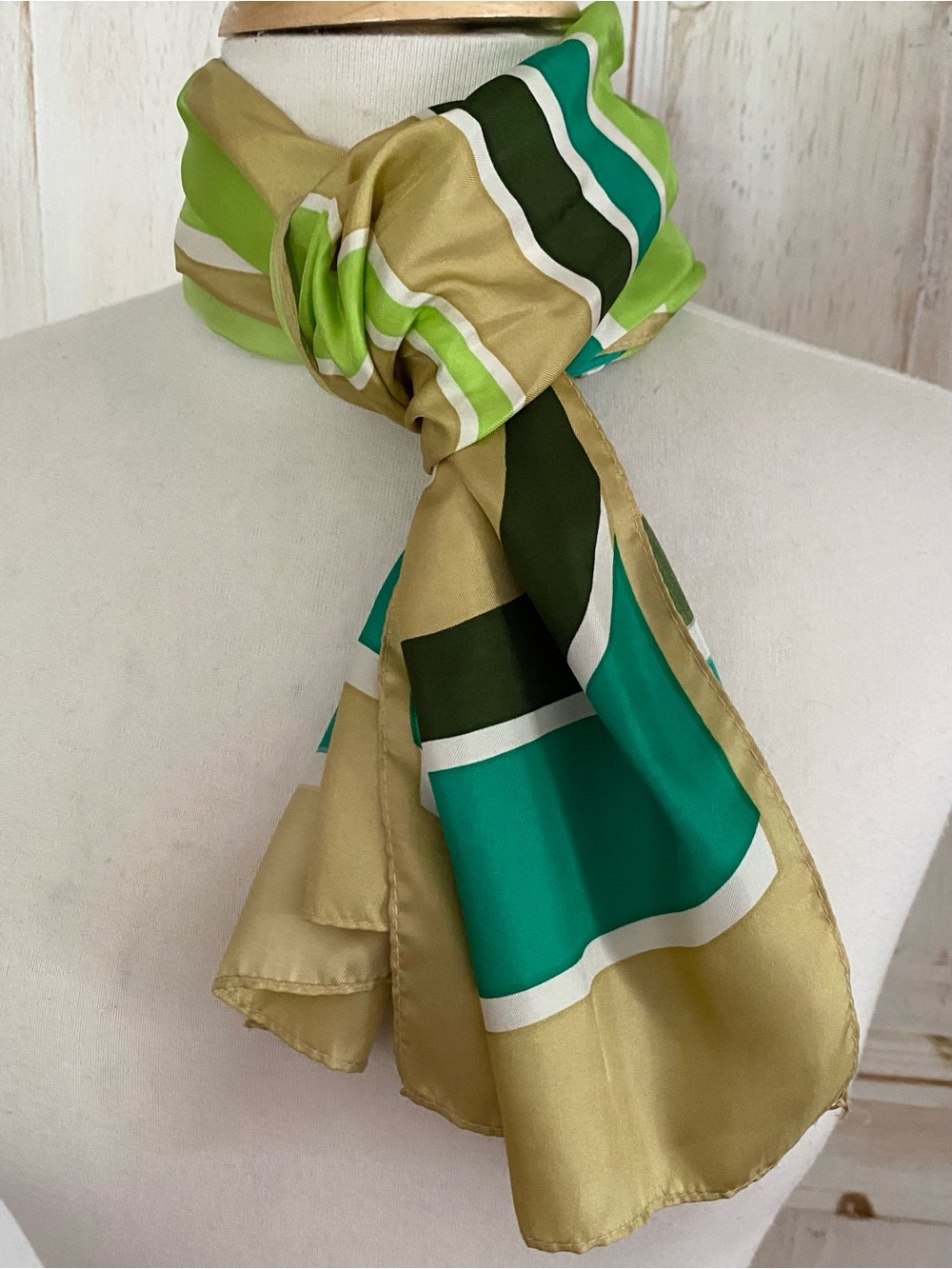 Vintage 100% Silk Scarf Abstract Design - Picture 7 of 10
